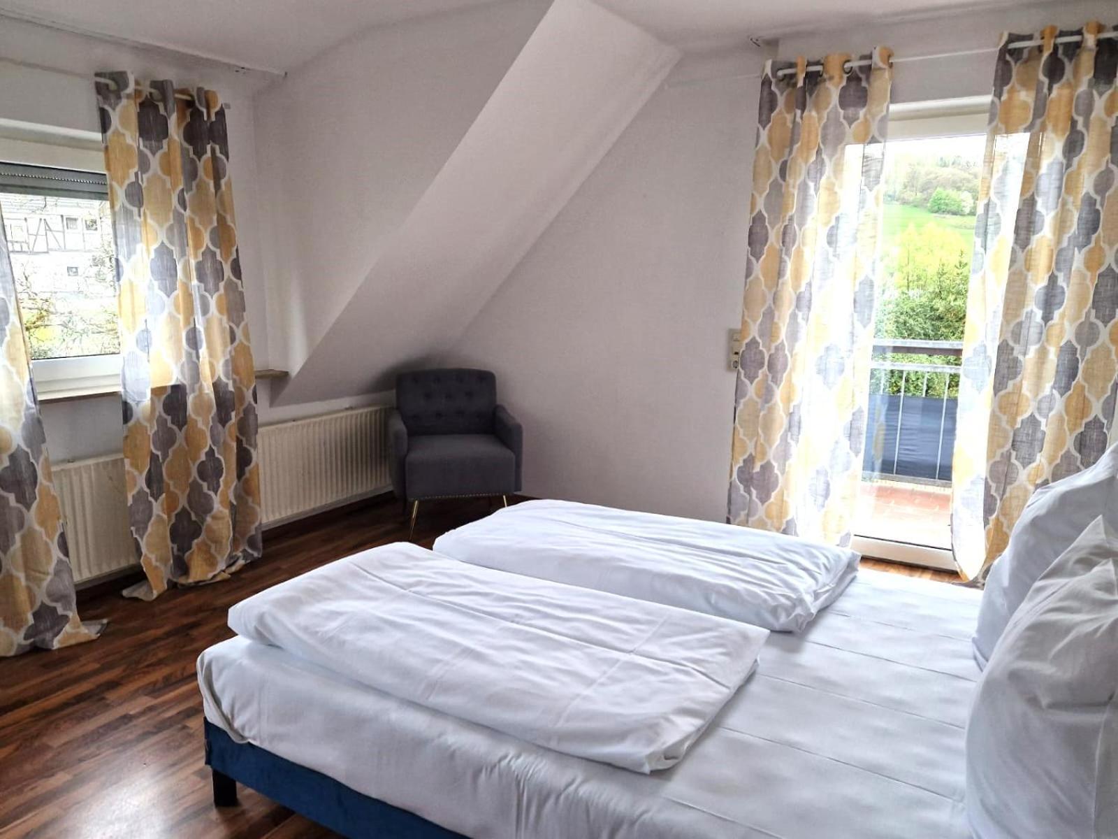 Hotel Engelskirchen Ngoại thất bức ảnh