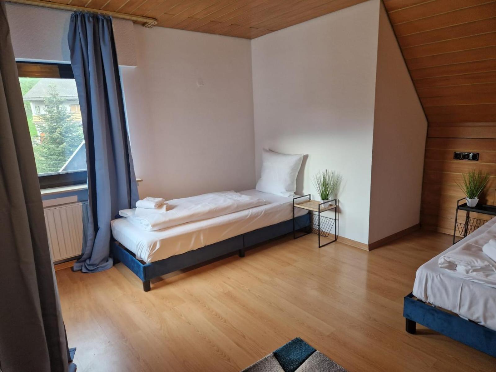 Hotel Engelskirchen Ngoại thất bức ảnh